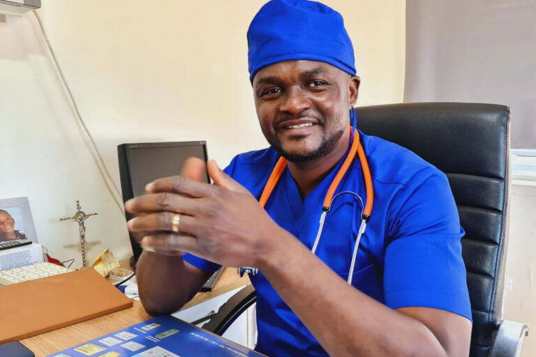 Professeur KODOM : l&rsquo;homme qui fait de la santé le premier patrimoine de la jeunesse togolaise